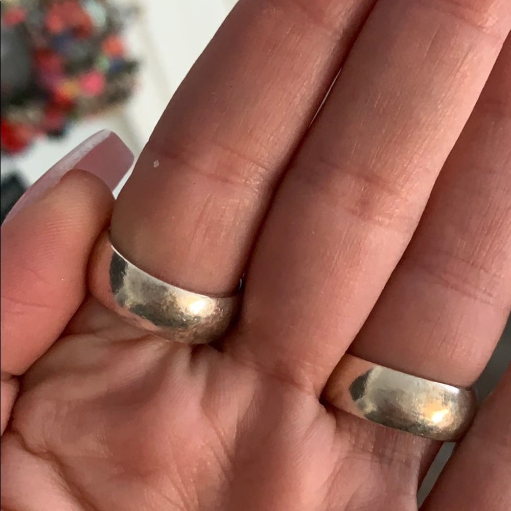 Two Silver Rings - Picture 4 of 5